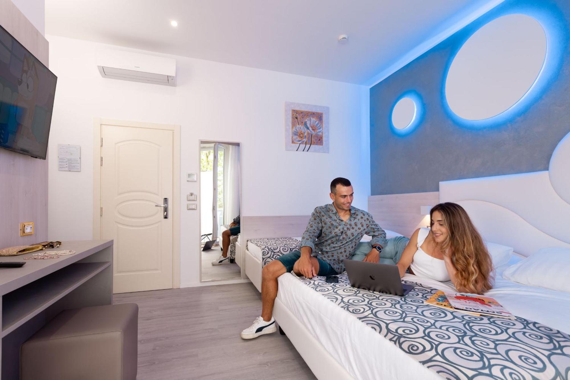 בלריה-איגאה מרינה Hotel Nettuno מראה חיצוני תמונה